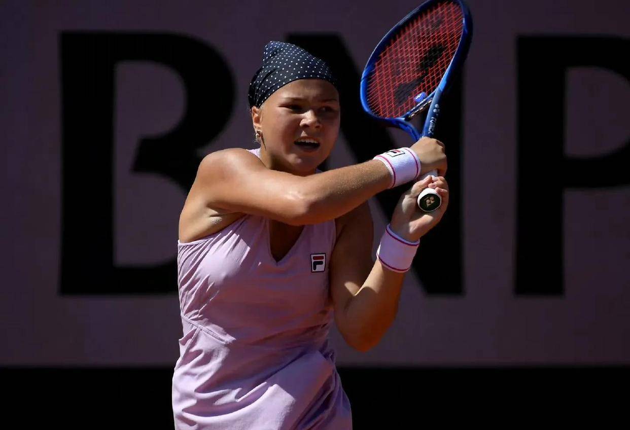 爱游戏官方网站 科维托娃迎来五赛季出色发挥，西班牙队观众热烈欢呼！热度持续攀升