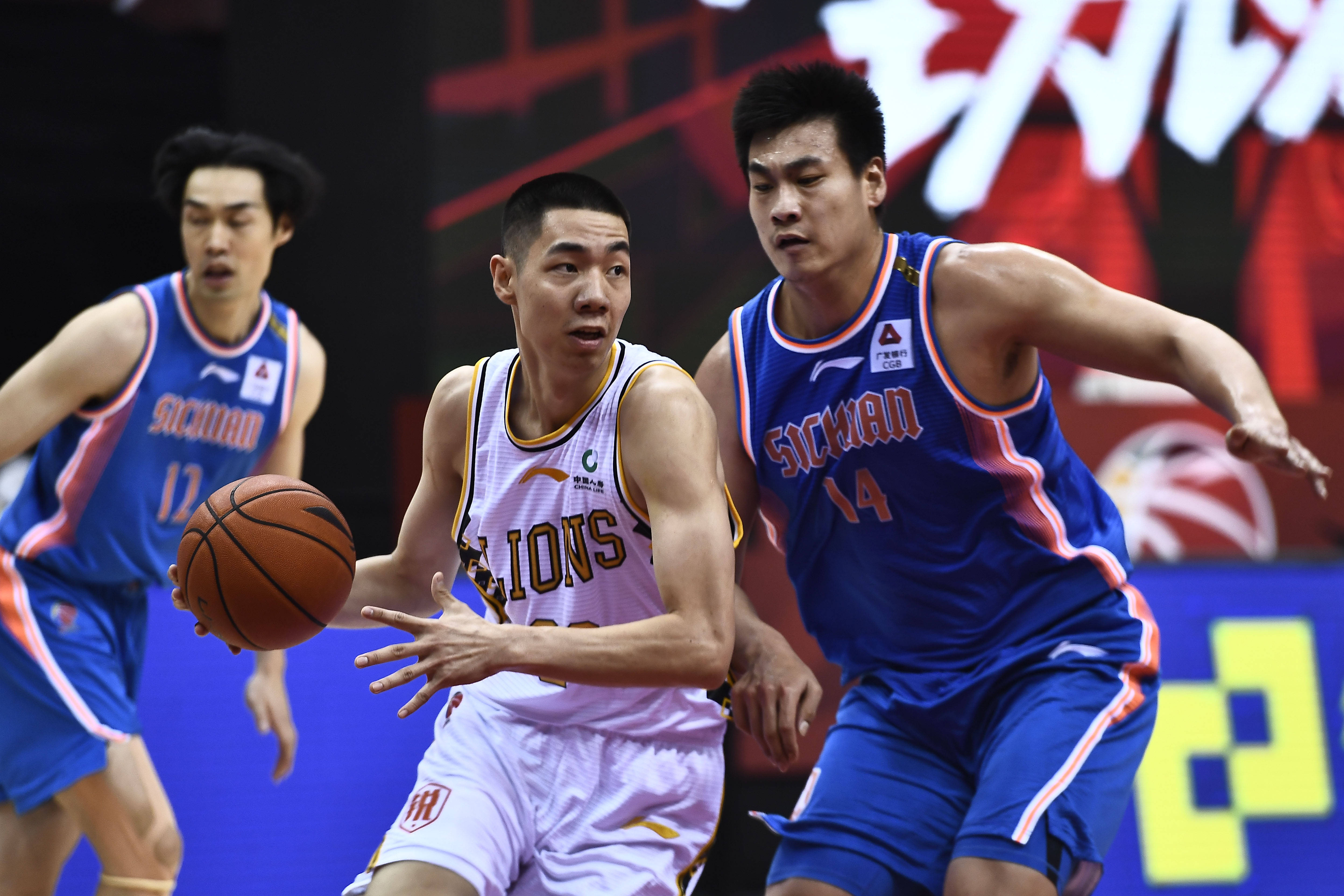 爱游戏官网冲刺阶段体能课后，广厦男篮调整名单备战足总杯，质疑声仍在，球队文化再被提及的简单介绍